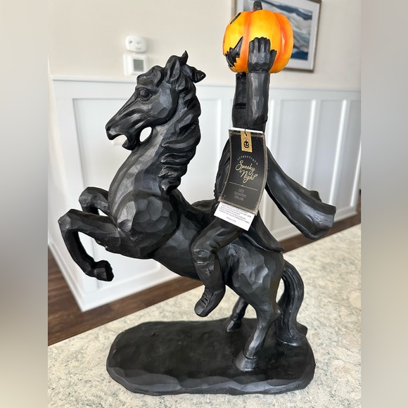 Spooky Night Other - NWT Spooky Night Headless Horseman Statue.
